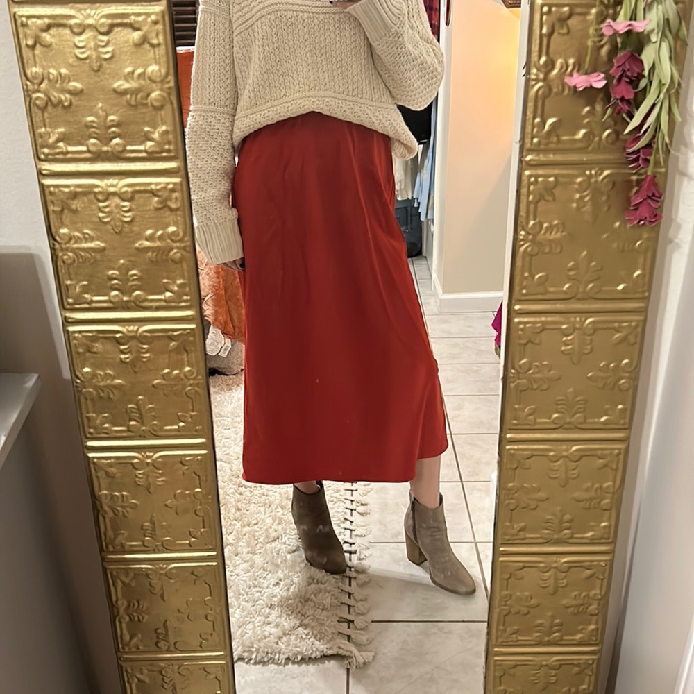 Shiny red pencil skirt- perfect for the holidays!